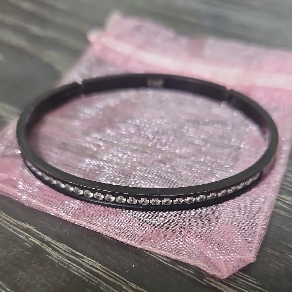 B. Tiff Eternity Black Bracelet